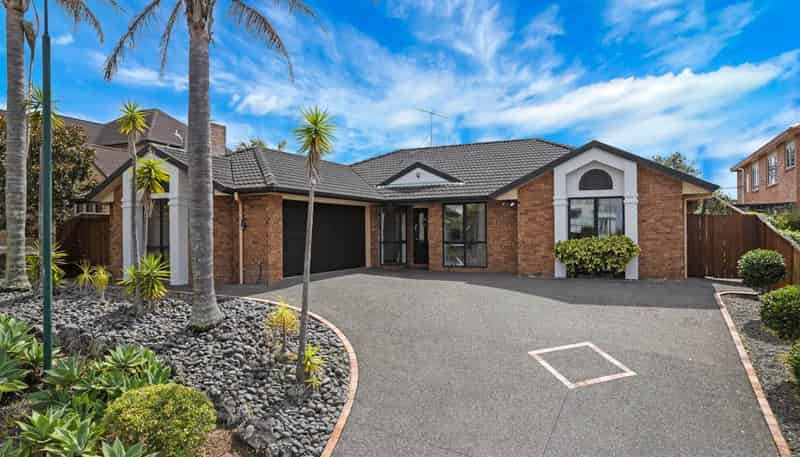 24 St Clair Place, Browns Bay