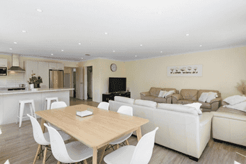 102A Strathmore Avenue, Strathmore Park