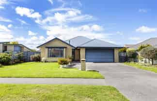 71 Springs Road, Hornby