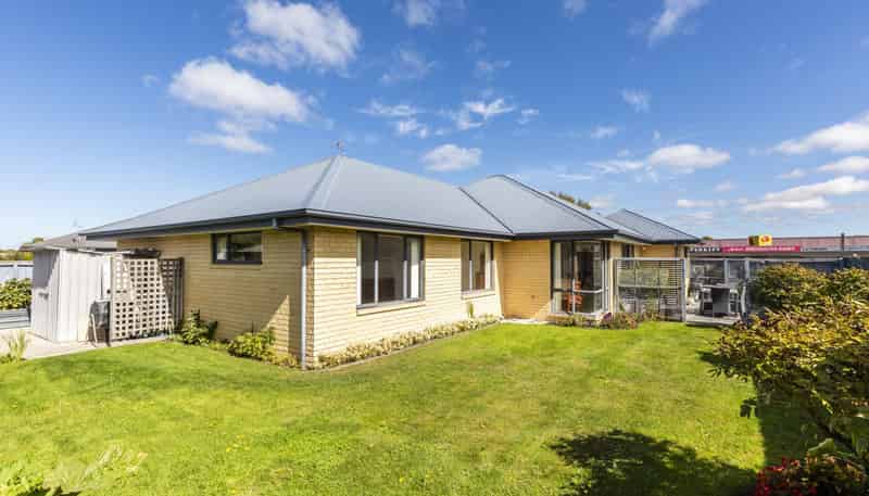 71 Springs Road, Hornby