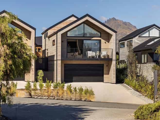 B/45 McAdam Drive, Jacks Point