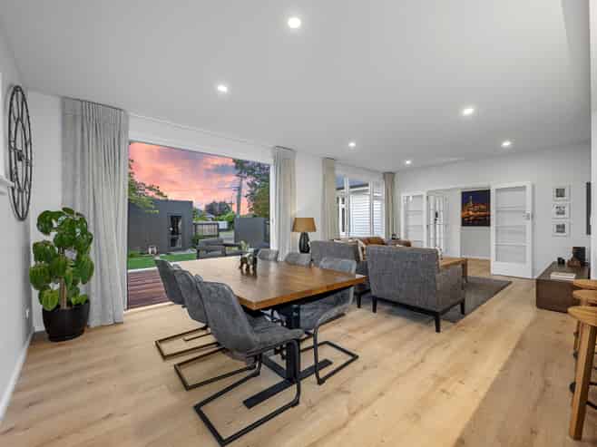 187 Cashmere Road, Cracroft