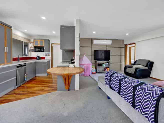 24 Grey Street, Hawera