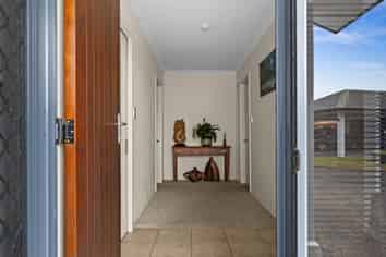 3 Merlot Drive, Greenmeadows