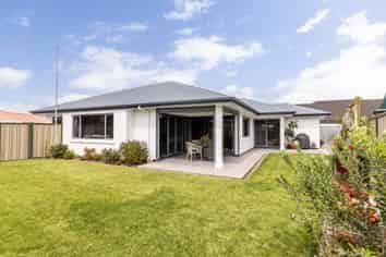 3 Merlot Drive, Greenmeadows