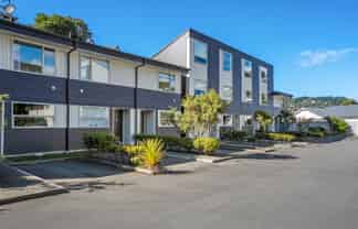 11/8 Thatcher Crescent,, Crofton Downs