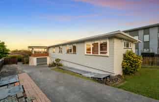 65 Potter Avenue, Northcote