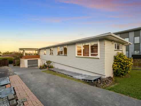 65 Potter Avenue, Northcote