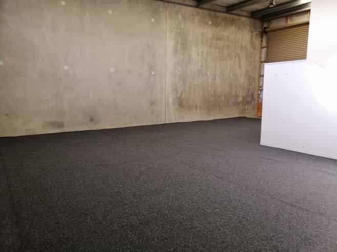 Large Modern Papamoa Unit