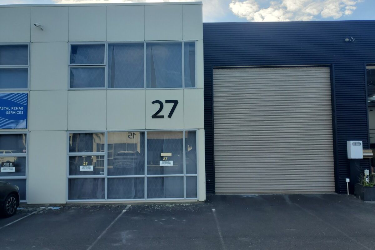 Large Modern Papamoa Unit – pohled 2