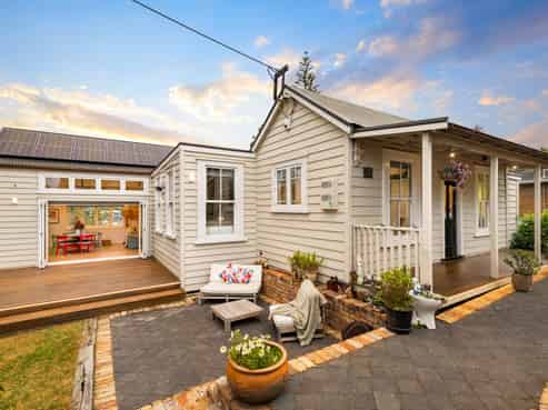 36 West Lynn Road, Titirangi