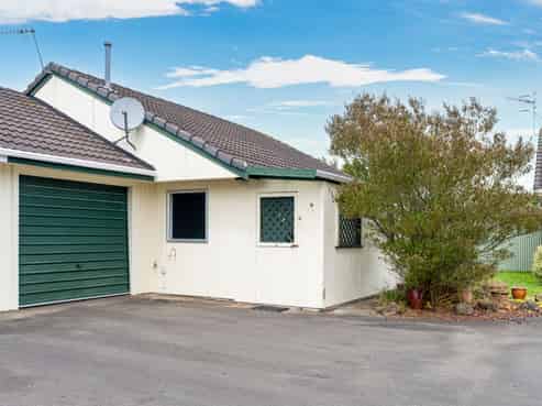 2/20 Jenks Street, Foxton