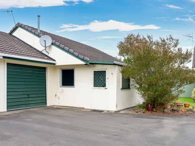 2/20 Jenks Street, Foxton