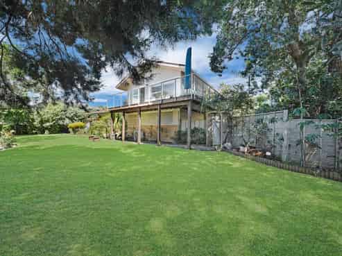 2 Tudward Glade, Hillcrest