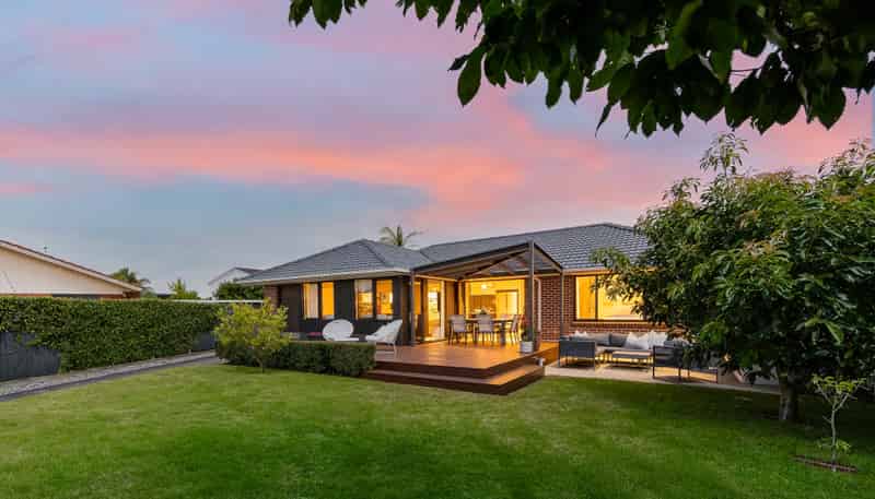 16 Glenties Lane, Ellerslie