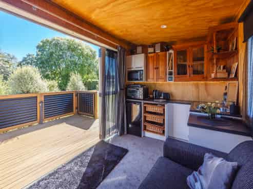 4 Westview Drive, Weston