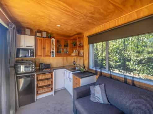 4 Westview Drive, Weston