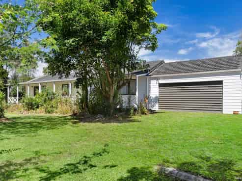 121 Jesmond Road, Karaka