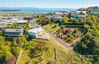 16 Heemskerck Place, Britannia Heights