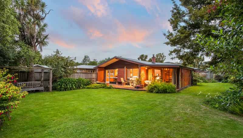 90 Fisher Avenue, Beckenham