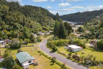 3 Tombleson Road, Lake Rotoma