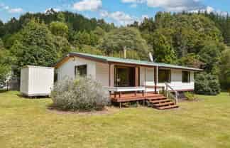 3 Tombleson Road, Lake Rotoma