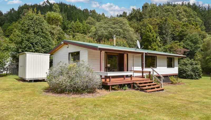 3 Tombleson Road, Lake Rotoma