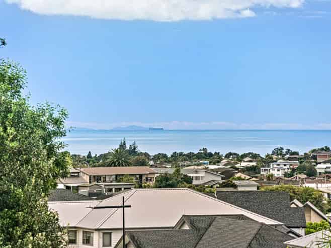 2 Greenview Lane, Red Beach