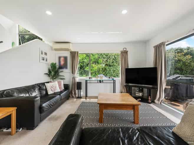 2 Greenview Lane, Red Beach