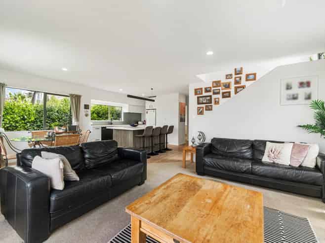 2 Greenview Lane, Red Beach