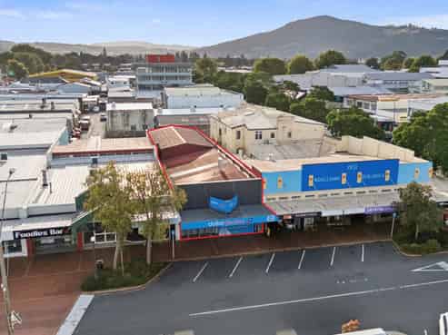 National tenant plus seismic strength