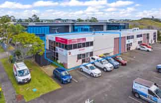 Road Front, Bite Sized & Vacant!