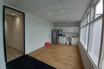 Renovated Office in Central Henderson