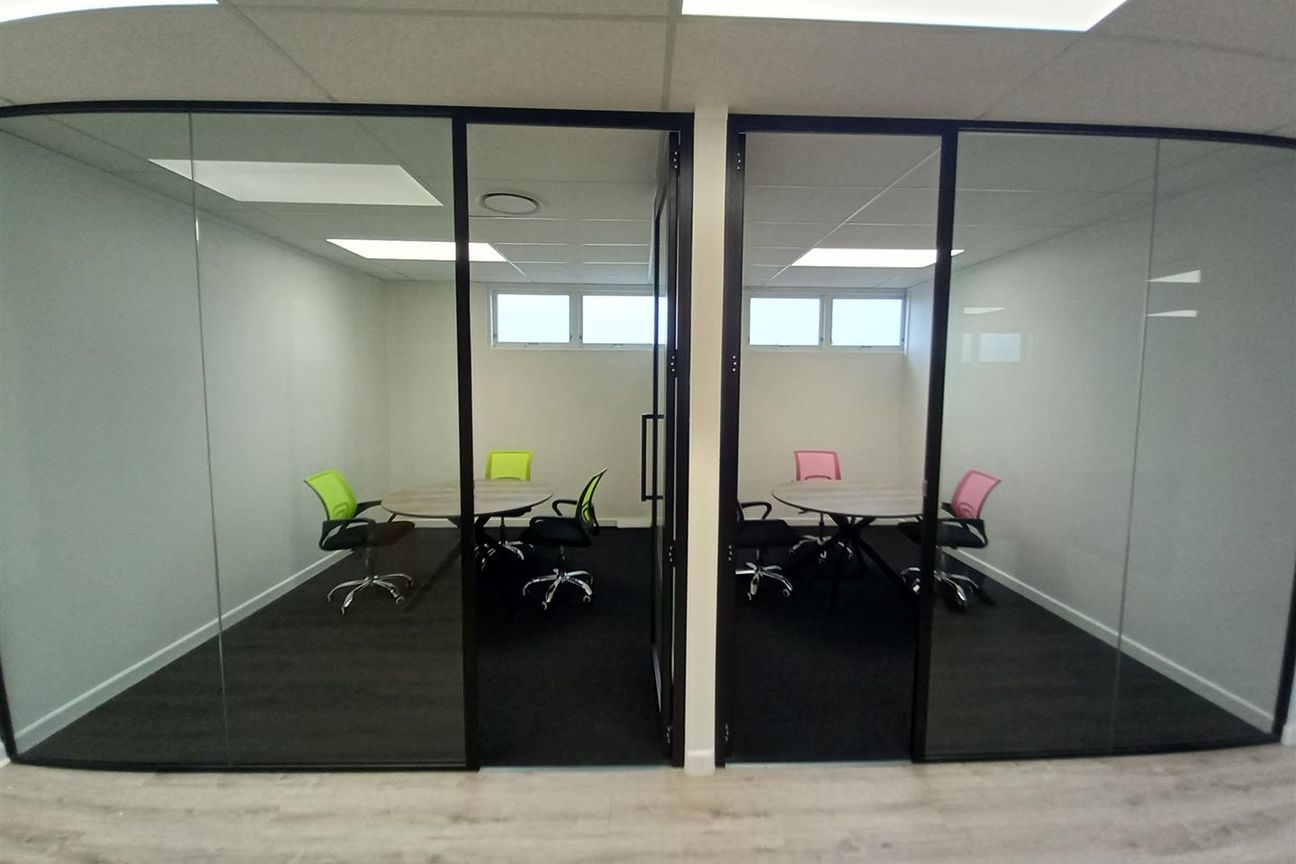 Renovated L2 Space in Central Henderson - Ansicht 5