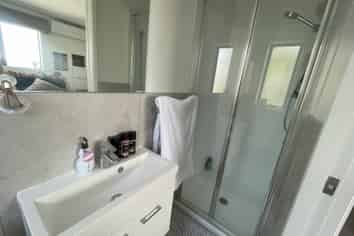 1/28 Riverview Rd, Panmure