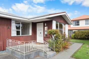 2/55 Peverel Street, Riccarton