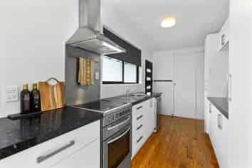 8 Karaka Road, Whenuapai