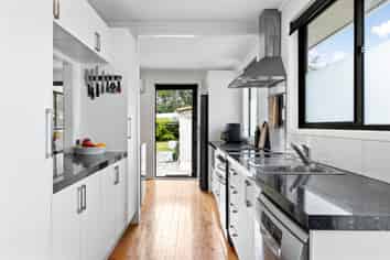 8 Karaka Road, Whenuapai