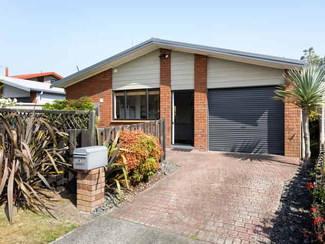 14A Church Road, Pukete