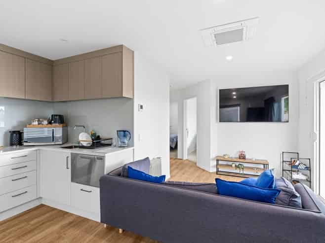 75 and 75B Queen Street, Levin