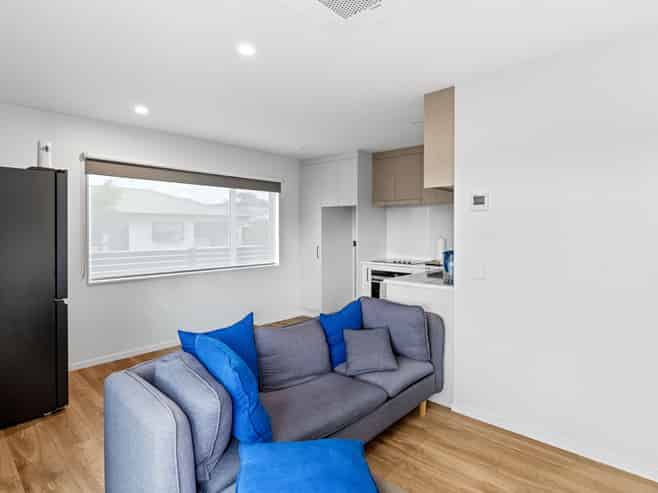 75 and 75B Queen Street, Levin