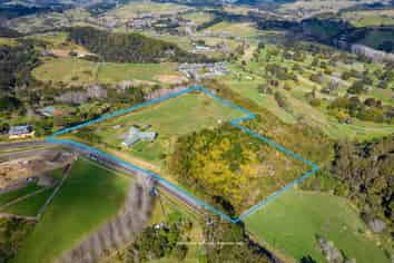 91 Trig Road, Whitford