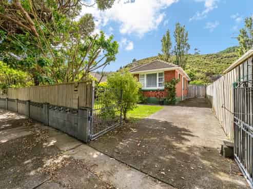 54 Petherick Street, Taita