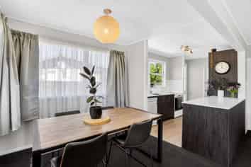 1/55B Springs Road, Parakai, Helensville