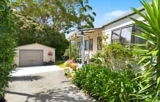 5 Dennis Taylor Court, Paraparaumu