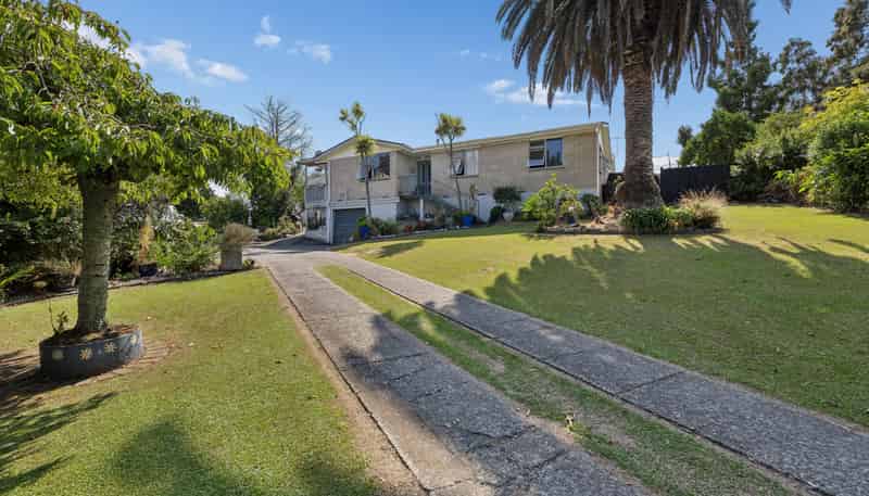 16 Meadows Lane, Huntly