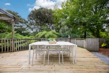 2/22 Hobby Avenue, Birkdale