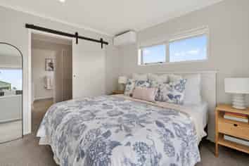 14 Rochfort Crescent, Pyes Pa