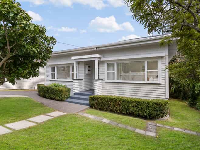 42 Parkdale Road, Mount Albert