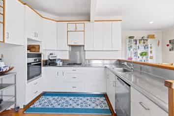 62 Cutfield Road, New Plymouth Central